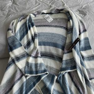 Almost Famous lightweight sweater cardigan